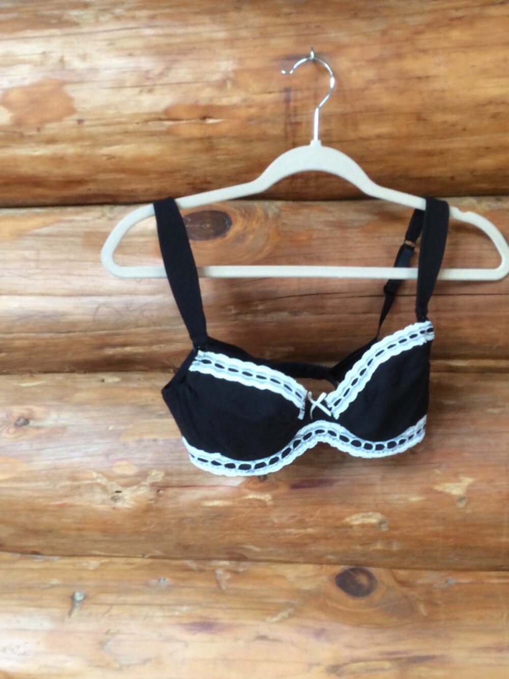 La Isla Black Coquette Lace Maternity Bra Size 34B